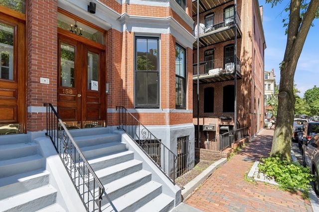 156 Worcester St 4, Boston, MA 02118