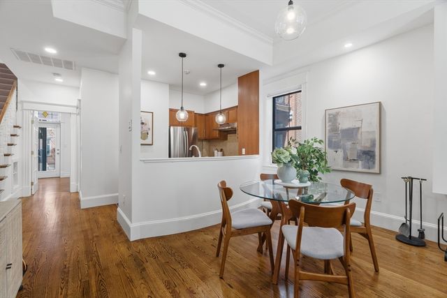 156 Worcester St 4, Boston, MA 02118
