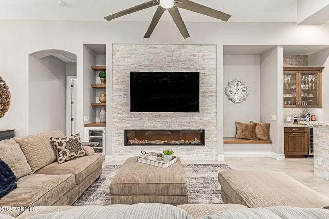 18214 W SAN MIGUEL Court, Litchfield Park, AZ 85340