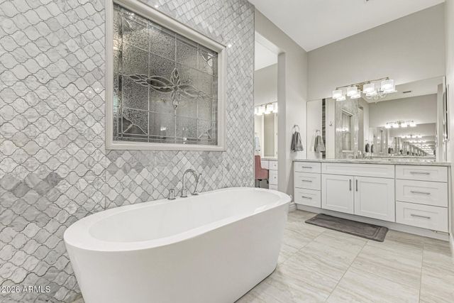 18214 W SAN MIGUEL Court, Litchfield Park, AZ 85340