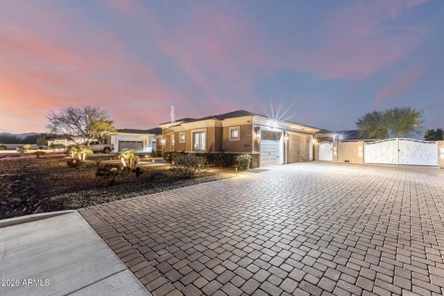 18214 W SAN MIGUEL Court, Litchfield Park, AZ 85340