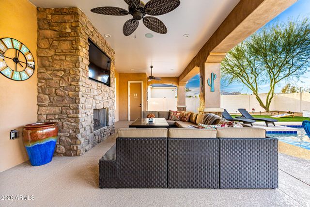 18214 W SAN MIGUEL Court, Litchfield Park, AZ 85340