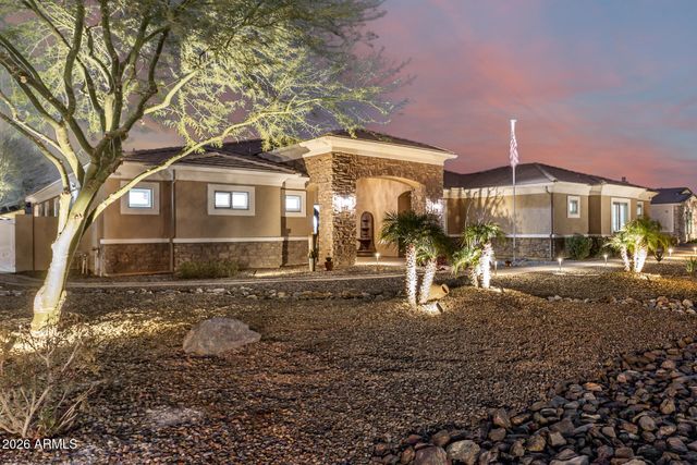 18214 W SAN MIGUEL Court, Litchfield Park, AZ 85340