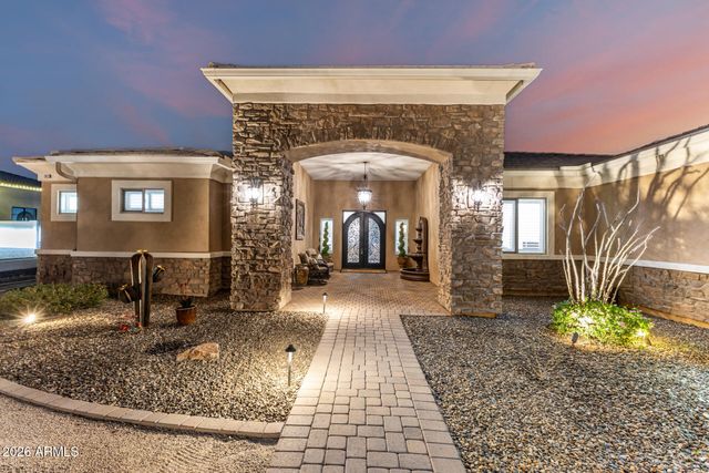 18214 W SAN MIGUEL Court, Litchfield Park, AZ 85340