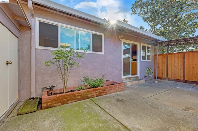 4006 Willow Pass Rd A, Concord, CA 94519