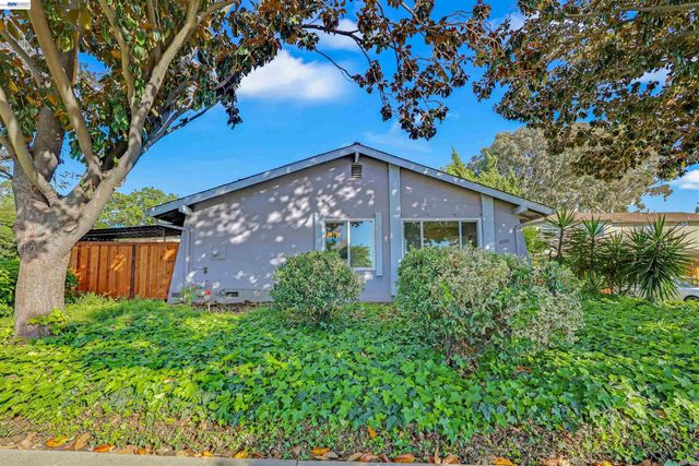 4006 Willow Pass Rd A, Concord, CA 94519