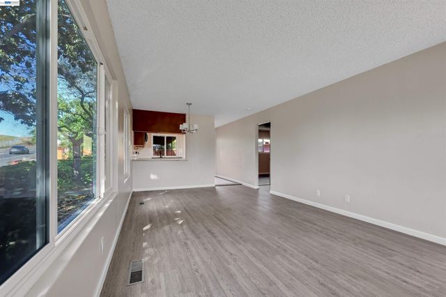 4006 Willow Pass Rd A, Concord, CA 94519