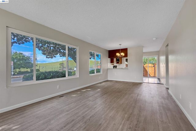 4006 Willow Pass Rd A, Concord, CA 94519