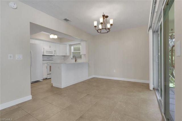 265 Lanchester CT 39, Naples, FL 34112