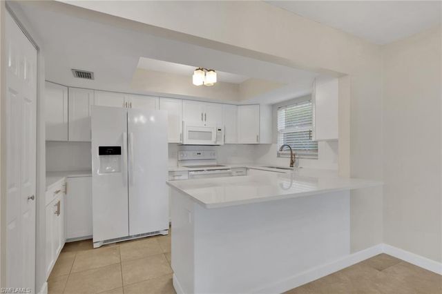 265 Lanchester CT 39, Naples, FL 34112