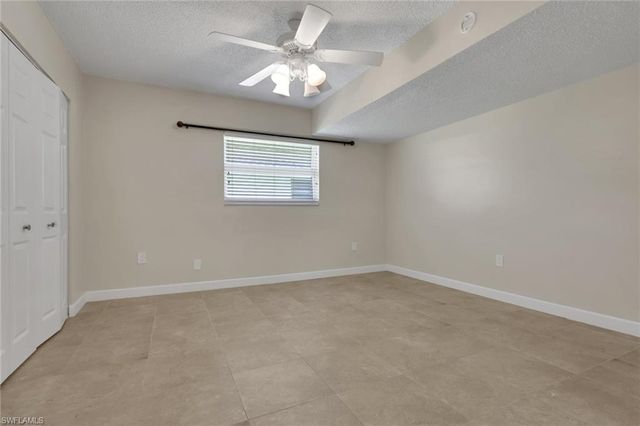 265 Lanchester CT 39, Naples, FL 34112