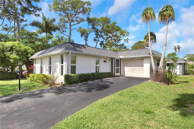 265 Lanchester CT 39, Naples, FL 34112