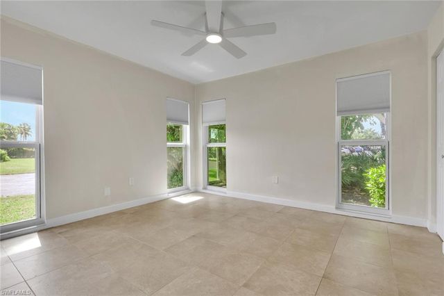 265 Lanchester CT 39, Naples, FL 34112