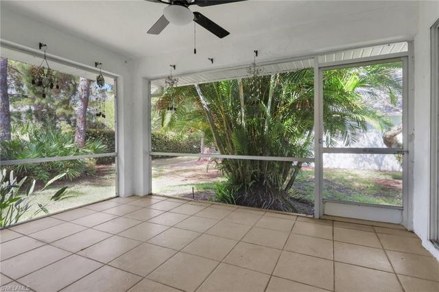 265 Lanchester CT 39, Naples, FL 34112
