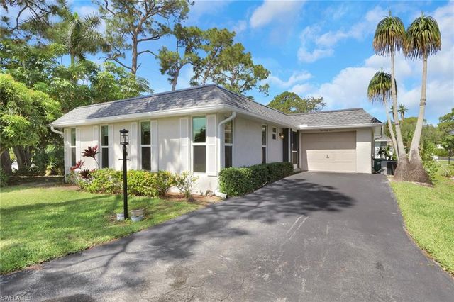 265 Lanchester CT 39, Naples, FL 34112