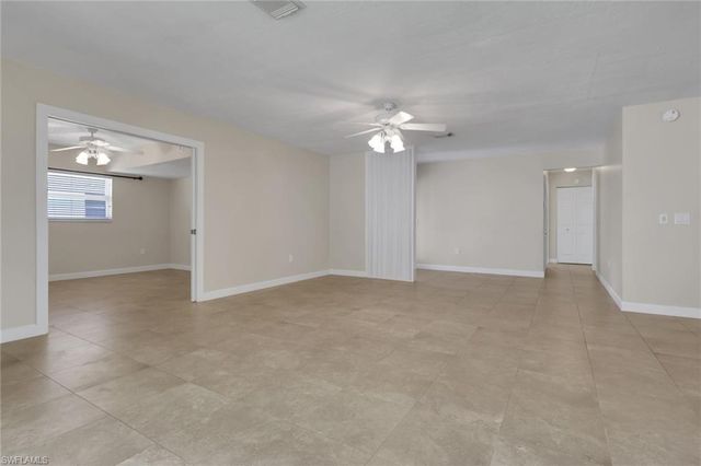 265 Lanchester CT 39, Naples, FL 34112