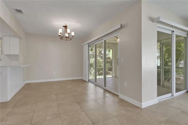 265 Lanchester CT 39, Naples, FL 34112