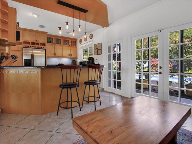 1561 NE 47th St, Oakland Park, FL 33334