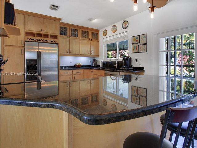 1561 NE 47th St, Oakland Park, FL 33334