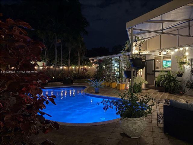 1561 NE 47th St, Oakland Park, FL 33334