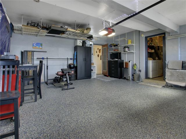 1561 NE 47th St, Oakland Park, FL 33334