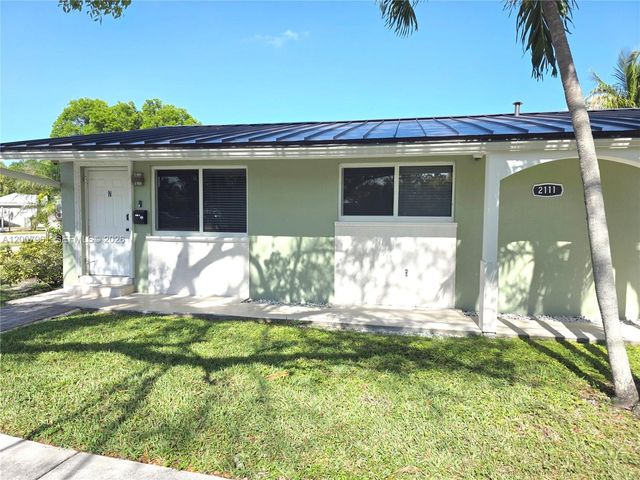 2111 N 26th Ave N, Hollywood, FL 33020