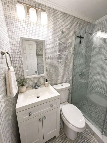 2111 N 26th Ave N, Hollywood, FL 33020