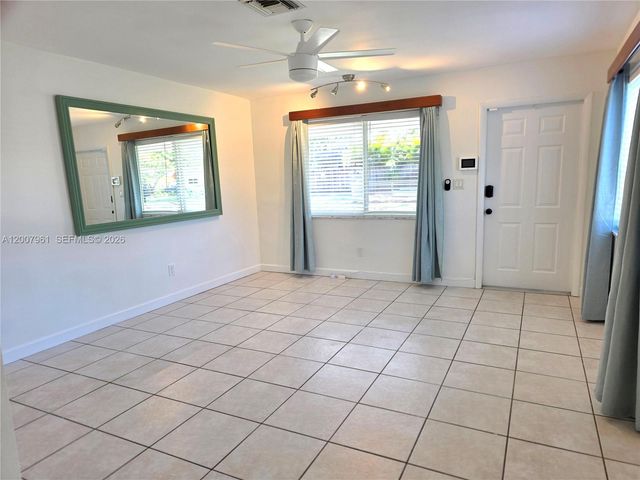 2111 N 26th Ave N, Hollywood, FL 33020