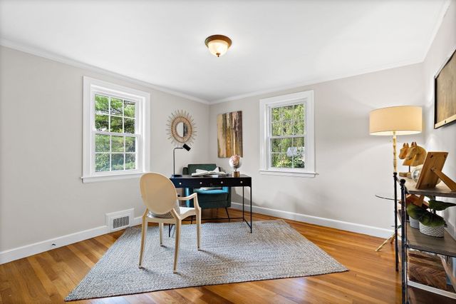 164 Springs Road, Bedford, MA 01730