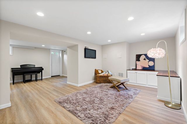 164 Springs Road, Bedford, MA 01730