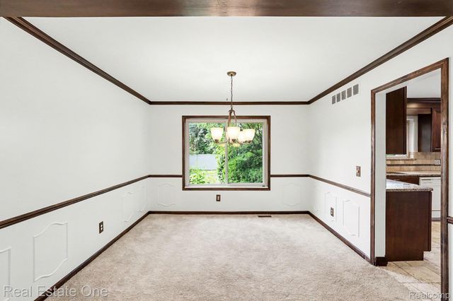 610 Thurber Drive, Troy, MI 48085
