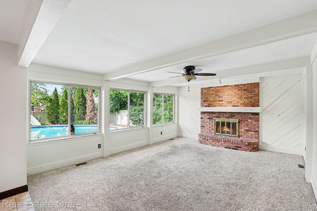 610 Thurber Drive, Troy, MI 48085