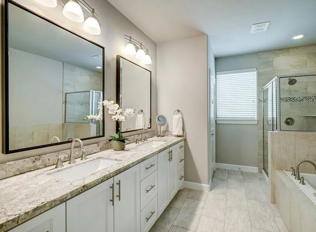 870 Wakefield Drive B, Houston, TX 77018