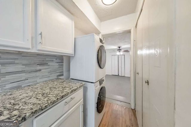 1313 Surrey Lane SW, Marietta, GA 30008
