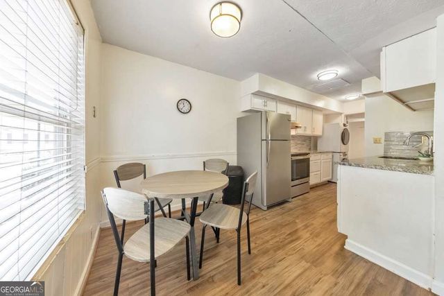 1313 Surrey Lane SW, Marietta, GA 30008