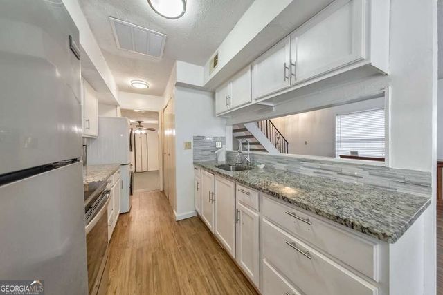 1313 Surrey Lane SW, Marietta, GA 30008