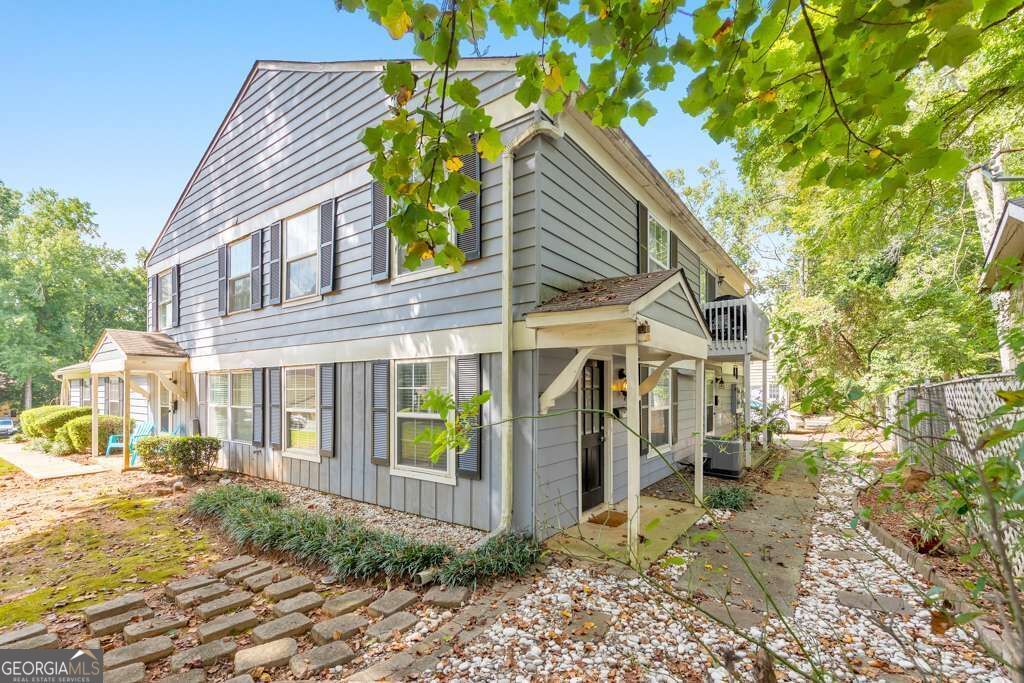 1313 Surrey Lane SW, Marietta, GA 30008