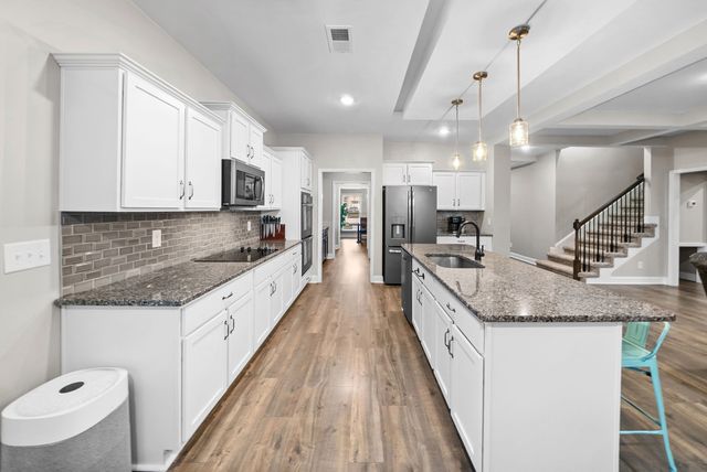 276 Bluebriar Trce, Clarksville, TN 37043