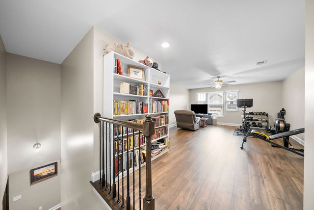 276 Bluebriar Trce, Clarksville, TN 37043