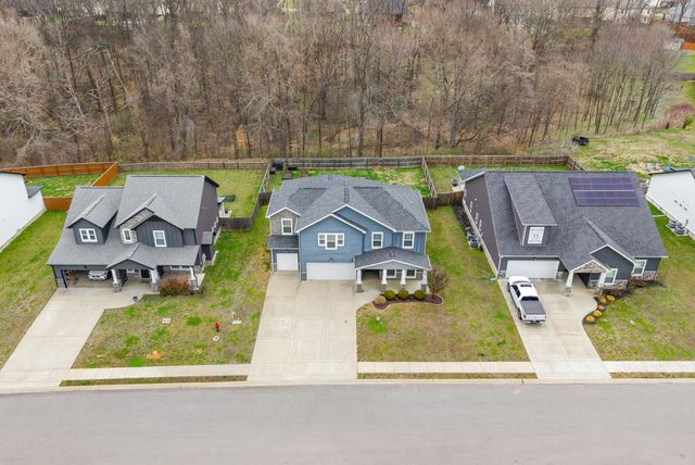 276 Bluebriar Trce, Clarksville, TN 37043