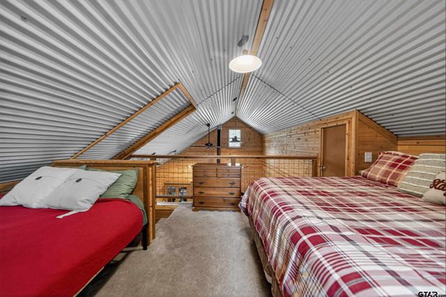 22168 Sportsman's Dr, Chandler, TX 75758