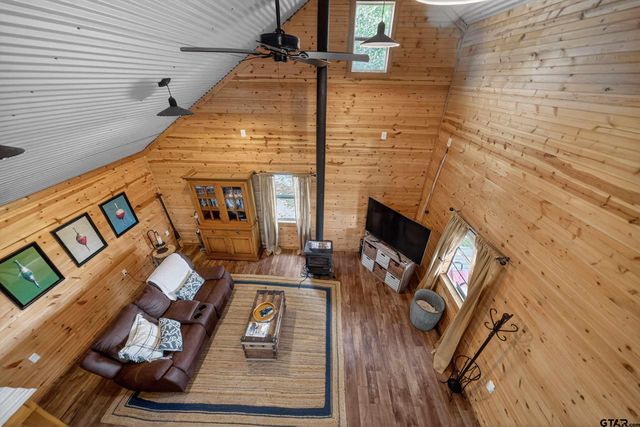 22168 Sportsman's Dr, Chandler, TX 75758