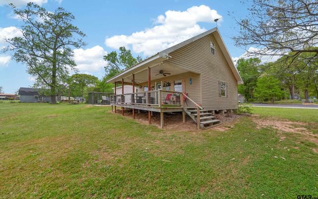 22168 Sportsman's Dr, Chandler, TX 75758