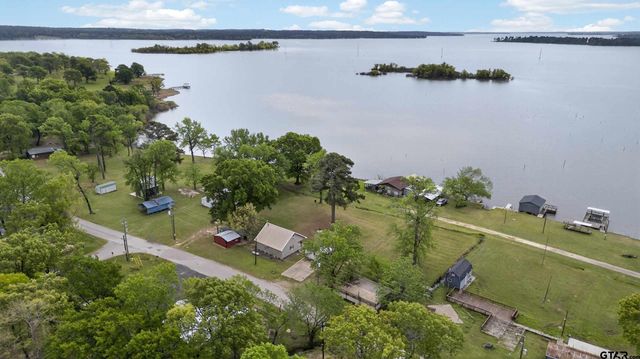 22168 Sportsman's Dr, Chandler, TX 75758