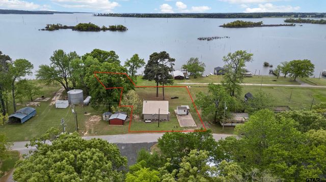 22168 Sportsman's Dr, Chandler, TX 75758