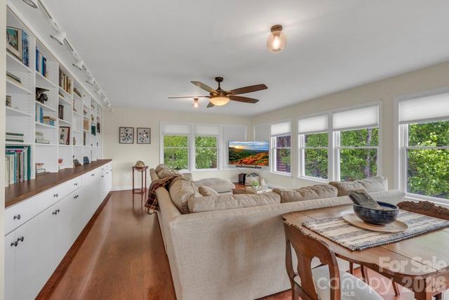 784 Alpine Drive, Seven Devils, NC 28604