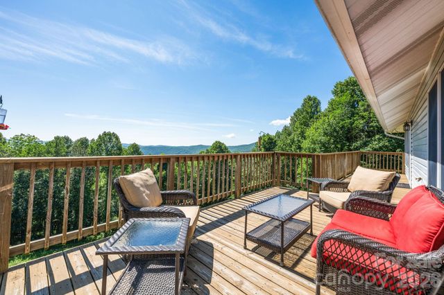 784 Alpine Drive, Seven Devils, NC 28604