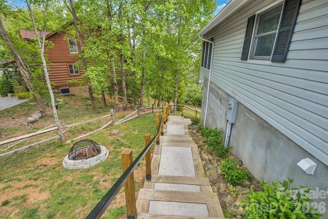 784 Alpine Drive, Seven Devils, NC 28604