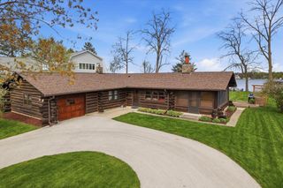 W322N7526 Reddelien ROAD, Hartland, WI 53029