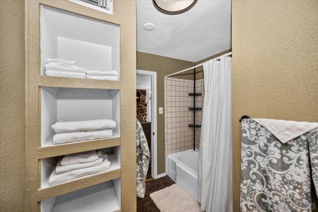 710 Arosa, Crestline, CA 92325